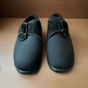 Orthofeet Bismarck Black Shoes Monk Strap Hook and Loop Stretch Knit Size 8 D